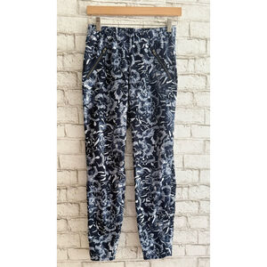Athleta Tropical SoHo lightweight Jogger Size 2
